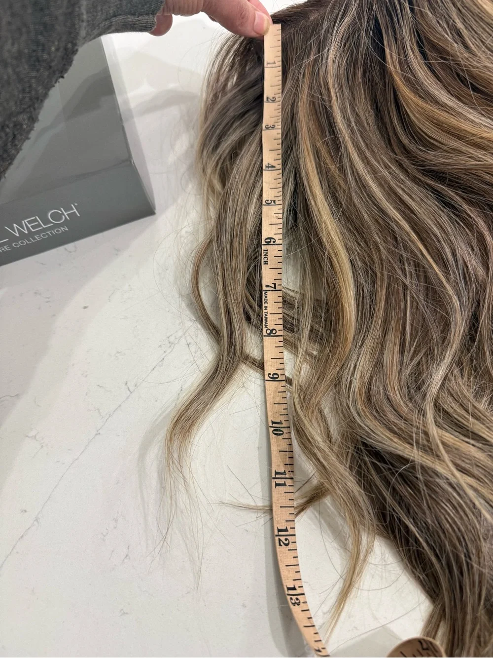 Selfie Mode wig by Raquel Welch SS Cappuccino 12/22SS